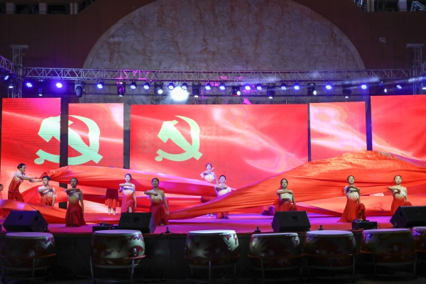 C:\Users\271南湖行知\Desktop\2020.09.10教师节晚会\修图\Picosmos_转换\9Z7A6248.jpg